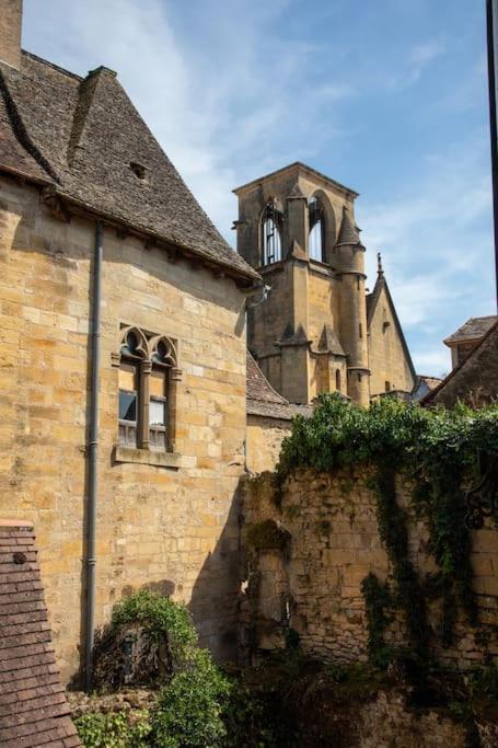 "Les Appartements De Betty A" Coeur Historique Sarlat-la-Canéda Dış mekan fotoğraf